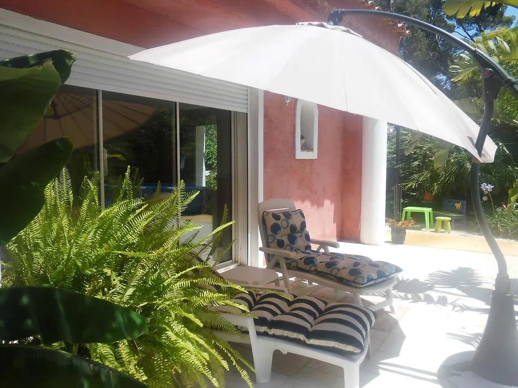 Bois Joli Bed & Breakfast Hyeres France