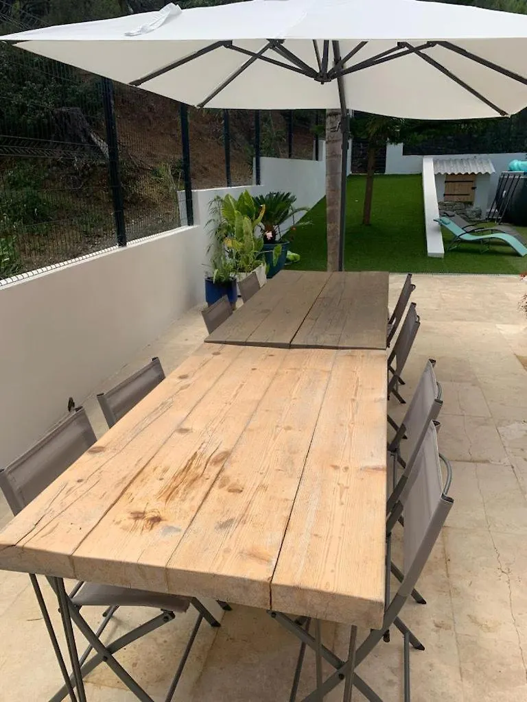 Bois Joli Bed & Breakfast Hyeres 0*,