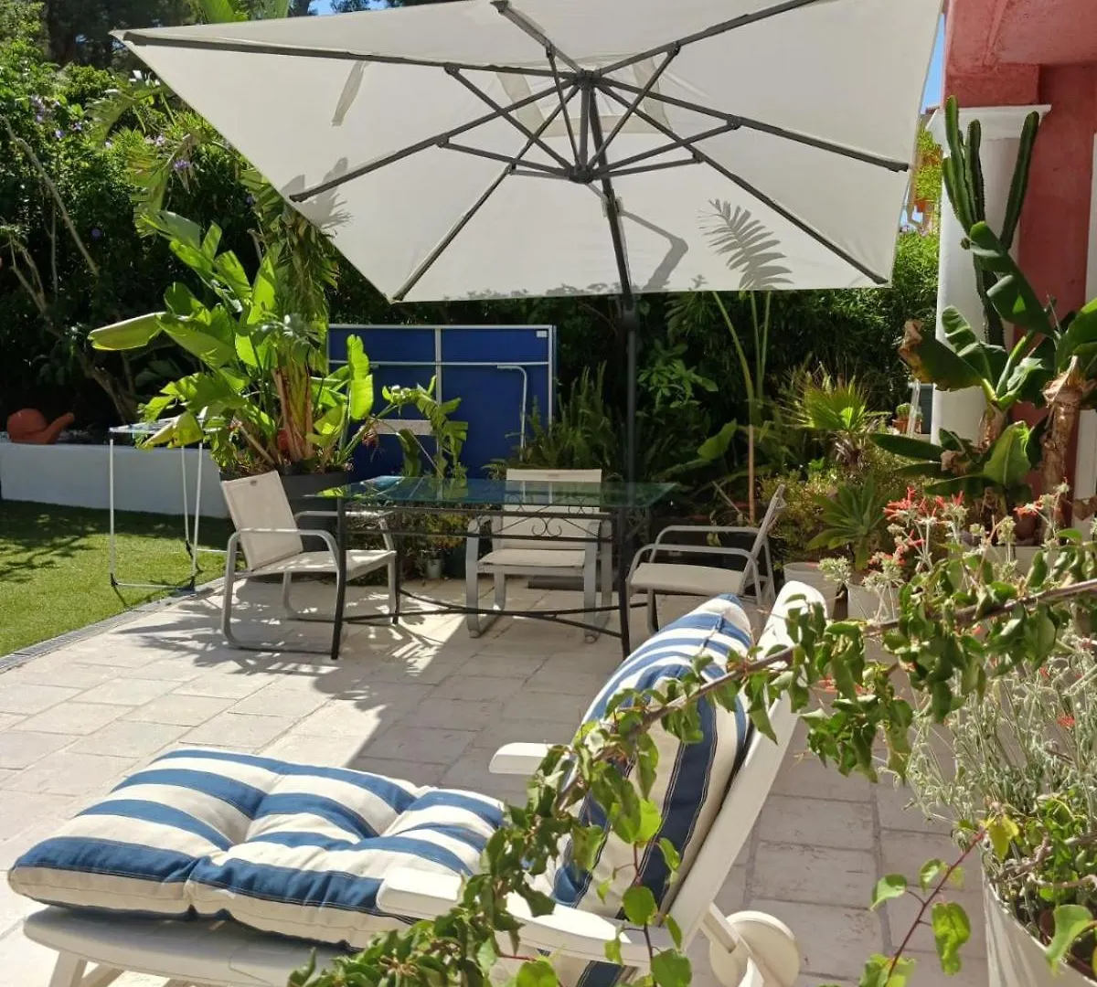 Bois Joli Bed & Breakfast Hyeres France