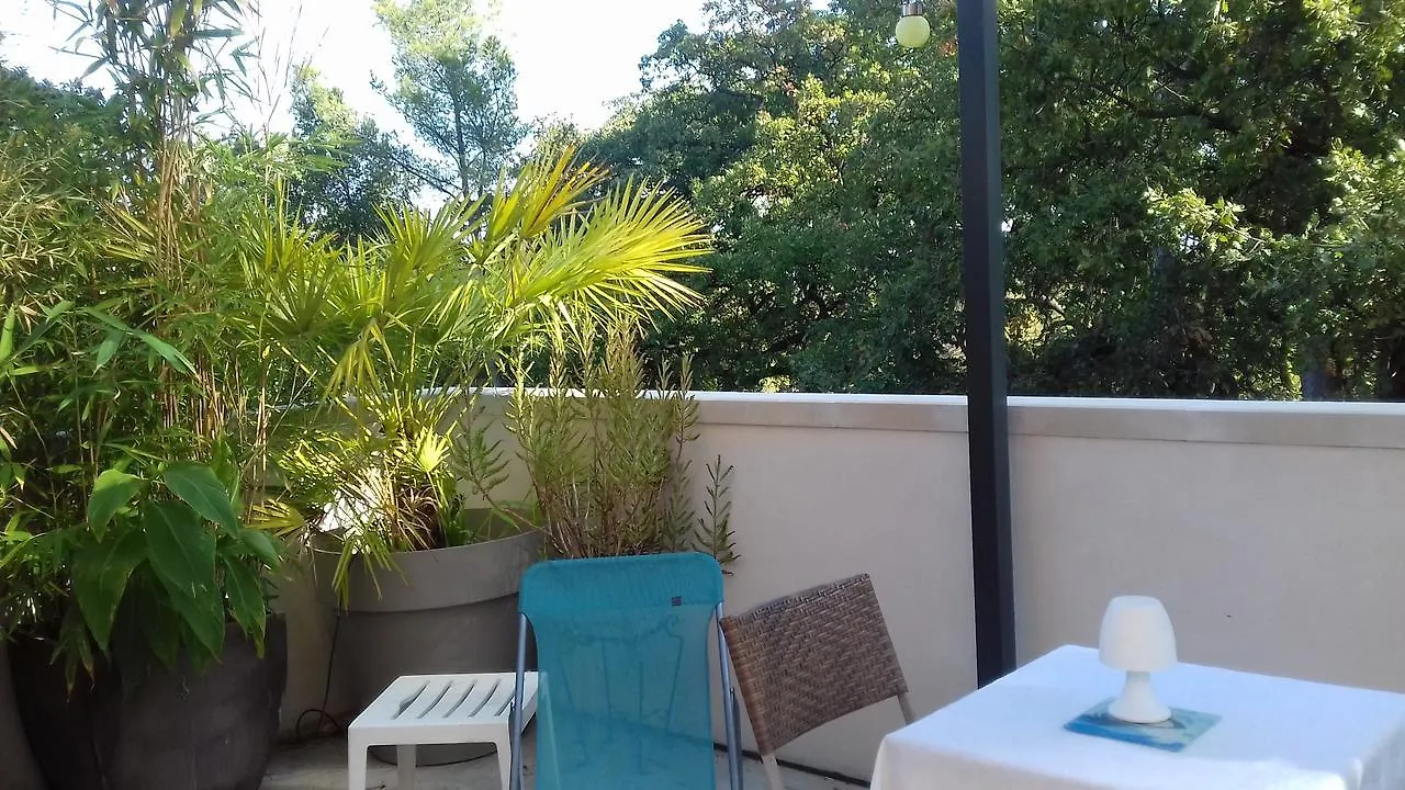 Bois Joli Acomodação com café da manhã Hyères 0*,  França