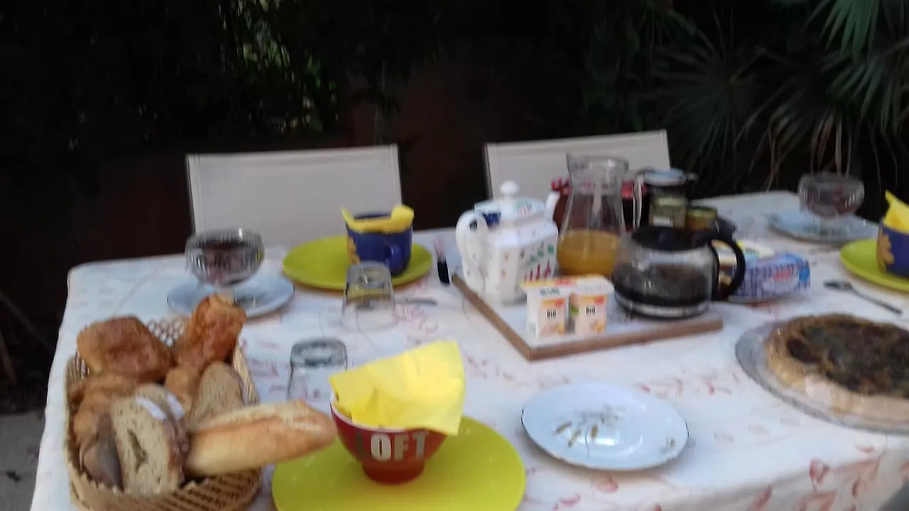 Bois Joli Bed & Breakfast Hyeres